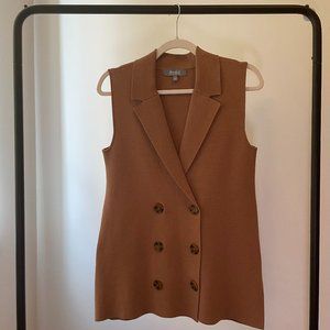 Marled blazer vest sweater with tortoise buttons